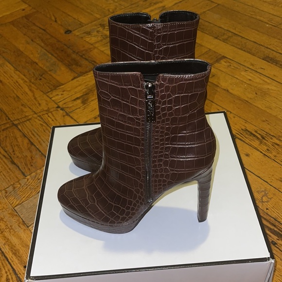 Guess Women Dressy BOOTIES - Picture 2 of 6
